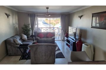 5 on Aruba - Marina Martinique Apartment, Jeffreys Bay - 5