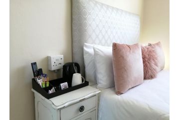 5 on Jameson Guesthouse Guest house, Quigney - 4