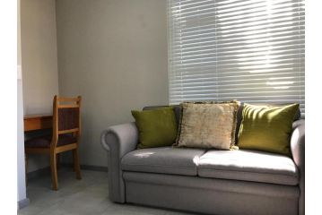 5 on Pieter Hugo Apartment, Paarl - 5
