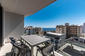 502 The Cosmopolitan..... Magnificent Views Apartment, Cape Town - 2