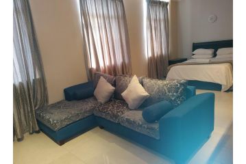 525 Mapungubwe hotel Apartment, Johannesburg - 4