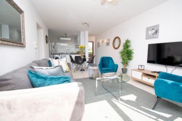 54 The Shades Apartment, Durban - 3