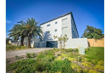 6 Atlantic Port - Cosy, modern 2-bedroom apartment - Blouberg Apartment, Cape Town - 5