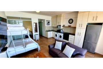 601 Umdloti Beach Resort Apartment, Umdloti - 3