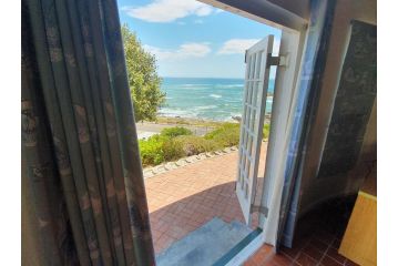 61 Lutie Katz Guest house, Yzerfontein - 1