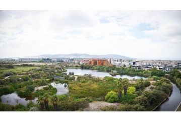 610 Waters Edge Apartment, Cape Town - 1