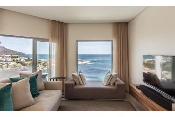 62 Camps Bay Villa, Cape Town - 1