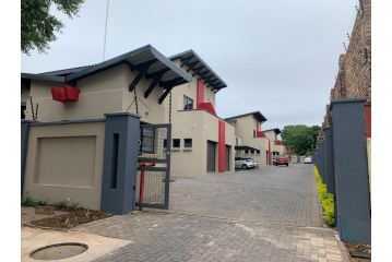 66 Dorp Street Apartment, Polokwane - 1