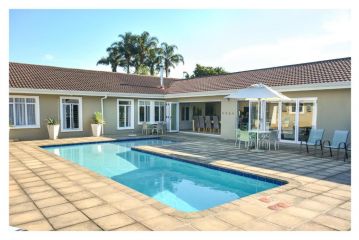 66 On Monzali 4 Star Luxury B&B Bed and breakfast, Hilton - 1