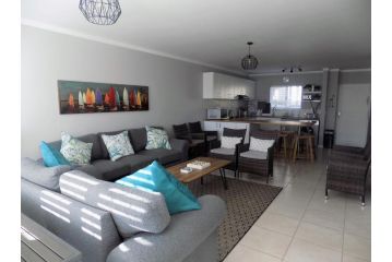 67 Santini Village Apartment, Plettenberg Bay - 2