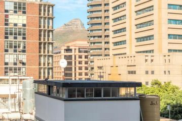 6A Diplomat Apartment, Cape Town - 2