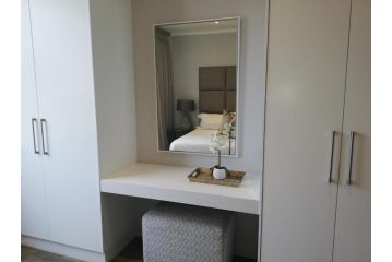 6th Floor Luxurious Masingita Apartment, Johannesburg - 5