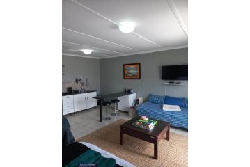 7 Diaz Apartment, Mossel Bay - 3