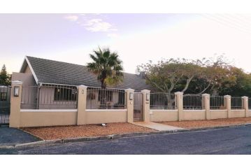 7 on Disa Self-catering Accommodation Apartment, Cape Town - 1