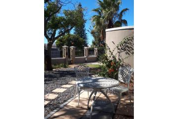 7 on Disa Self-catering Accommodation Apartment, Cape Town - 3