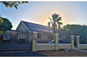 7 on Disa Self-catering Accommodation Apartment, Cape Town - 2