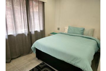 7 on Mendoza Guest house, Durban - 1