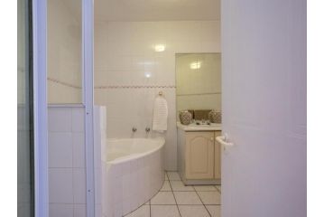 7 Tahiti Umdloti Apartment, Umdloti - 3
