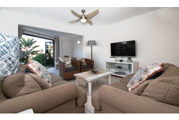 7 The Shades Umhlanga Apartment, Durban - 5