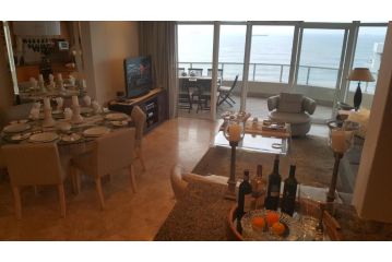 703 Oyster Schelles Apartment, Durban - 4