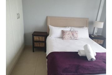 72 Camarque Umdloti - Beachfront Apartment, Umdloti - 1