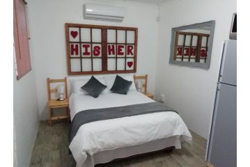 74 Voortrekker Street Apartment, Beaufort West - 2