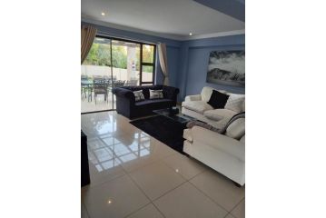 740 Leloko Apartment, Hartbeespoort - 2