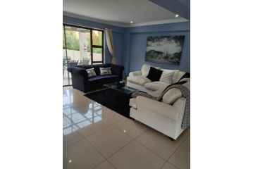 740 Leloko Apartment, Hartbeespoort - 4