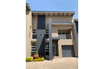 77 On Burger Apartment, Polokwane - 4