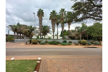 8 Austin Street Klerksdorp Guest house, Klerksdorp - 1