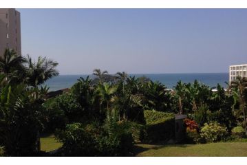 8 Marine Terraces Apartment, Durban - 1