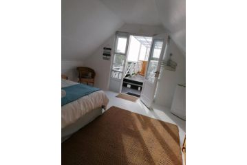 Llamedos Loft with sea view Guest house, Langebaan - 4