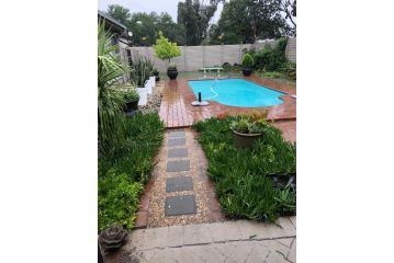 80 on Benade Guest house, Bloemfontein - 4