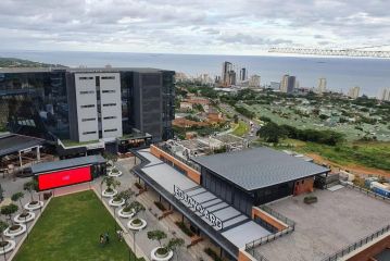 806 Umhlanga Arch - Amazing sea views + free WIFI Apartment, Durban - 3