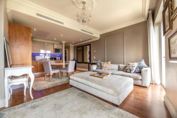 Unit Number 809 Cape Royale Luxury Apartment, Cape Town - 2