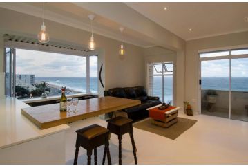 809 Umdloti Beach Resort Apartment, Umdloti - 1