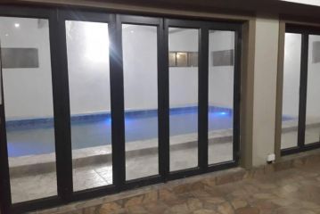8sIndoor heated pool4 bedroom villaGreat views Apartment, Clarens - 3