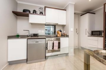 8th Floor, 2 Bedroom Apartment Luxury Masingita! Apartment, Johannesburg - 5