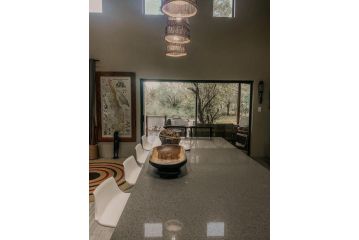 Sweni Lodge 91 Mjejane Kruger Park Guest house, Hectorspruit - 5