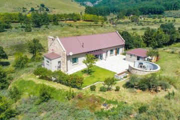 93 Hillcrest Villa, Dullstroom - 5