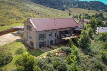 93 Hillcrest Villa, Dullstroom - 4