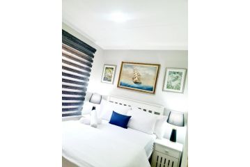 A lovely 2 bed simplex with a beautiful private garden . Its a home away from home . Apartment, Roodepoort - 5