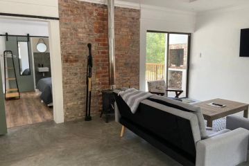 21 Heather Road Apartment, George - 1