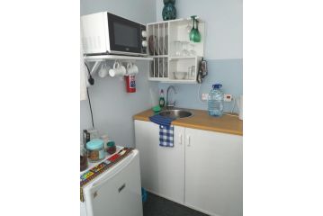 A1 Kynaston Accommodation Bed and breakfast, Jeffreys Bay - 5