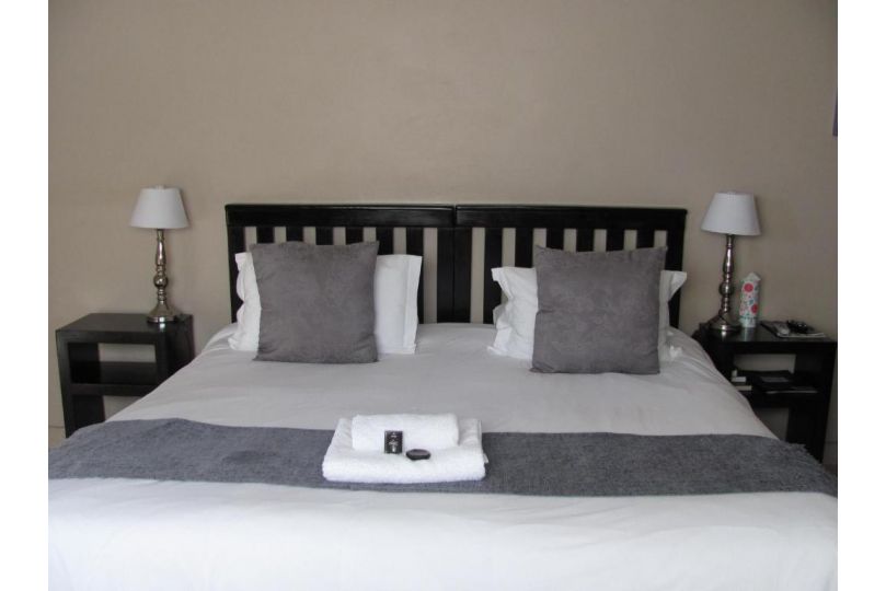 Absolute Cornwall Bed and breakfast, East London - imaginea 9