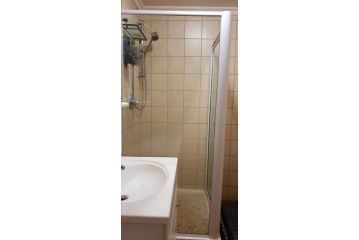 Accommodation@Bourne Apartment, Centurion - 4