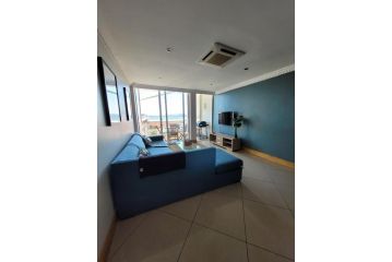 Accommodation Front - Modern 2 Sleeper Penthouse with Magnificent Views Apartment, Durban - 2