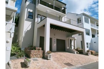 Admiral's Waterfall Self-Catering Apartment, Simonʼs Town - 1