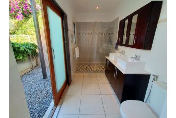 Admiral's Waterfall Self-Catering Apartment, Simonʼs Town - 5