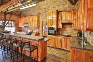 Adventure Bush House Guest house, Marloth Park - 1